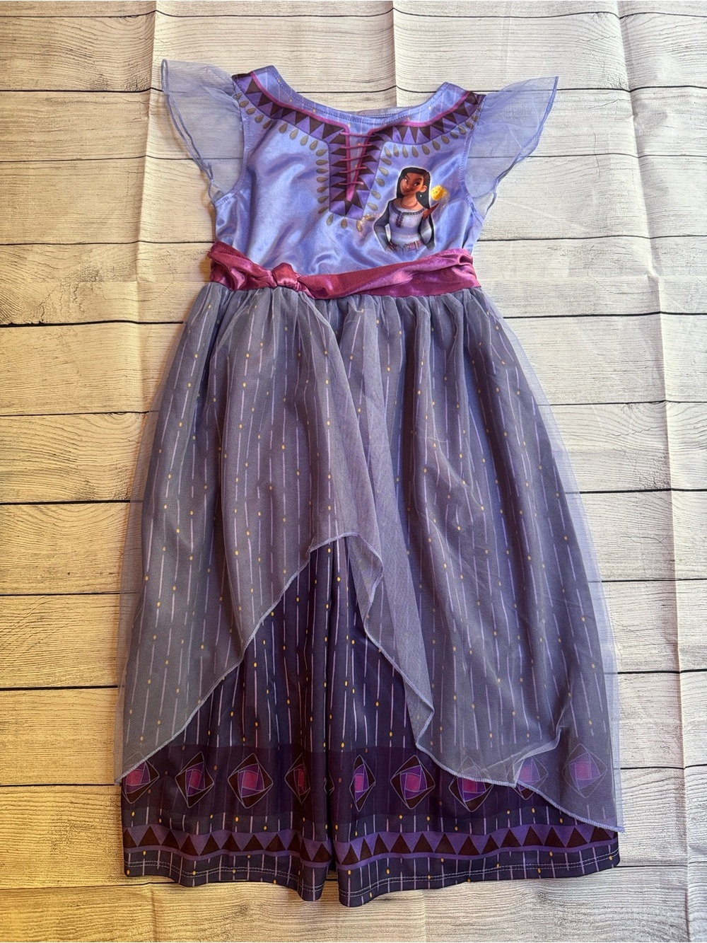 Disney Wish Purple Nightgown size Small